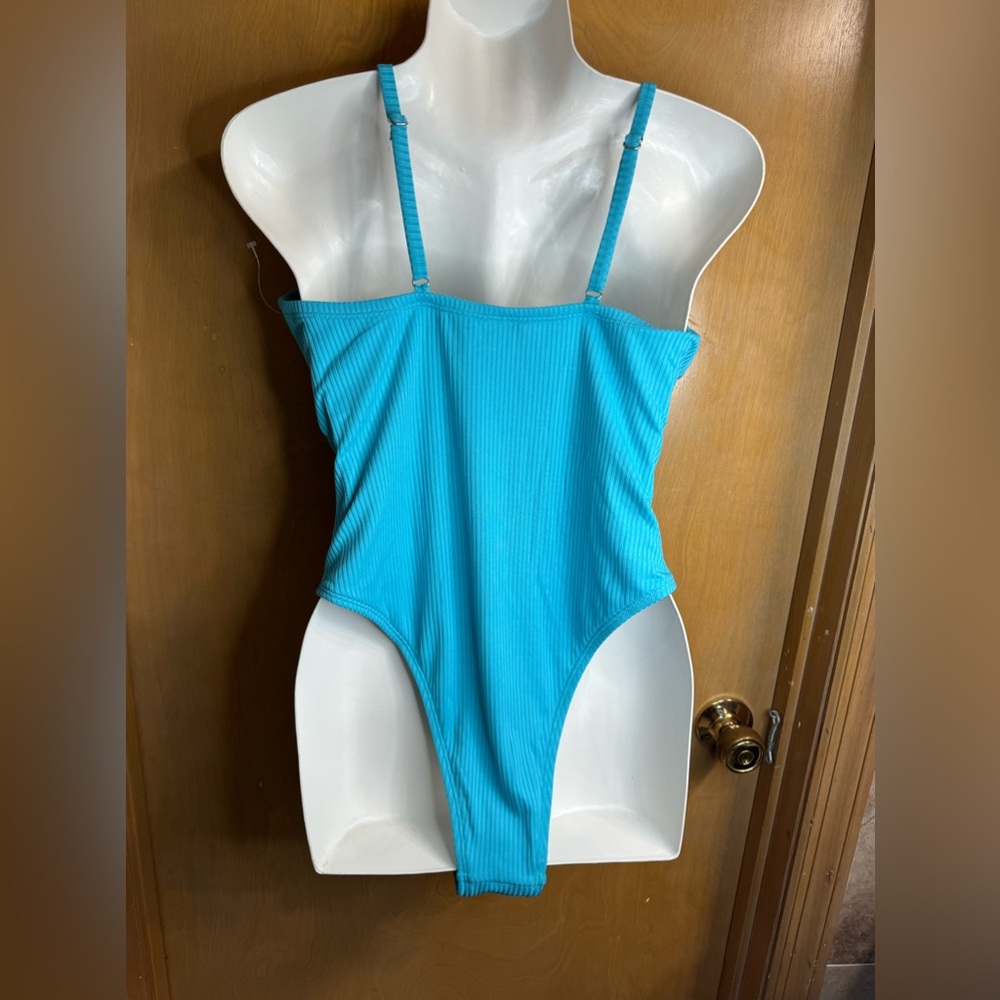 Cupshe 1Pc  Swimsuit Size S